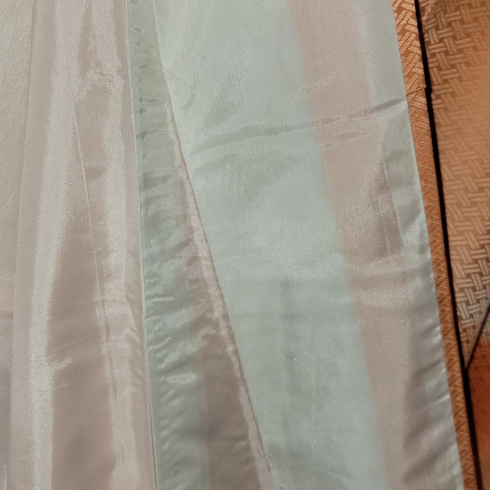 Japanese furisode kimono - Picture 6 of 14
